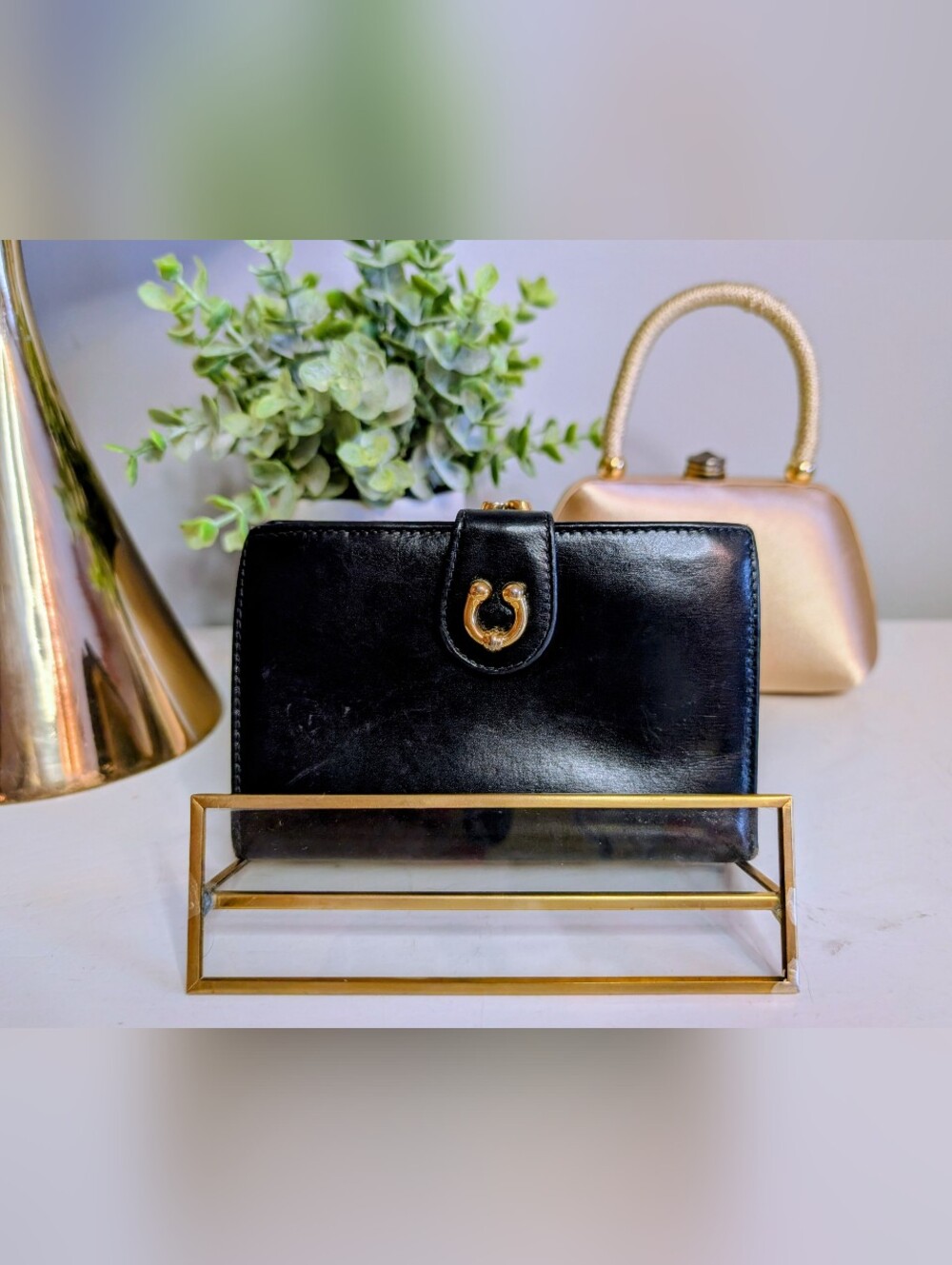 Gucci Vintage Black Calfskin Leather Compact Kiss lock Wallet - EUC! - Picture 2 of 12